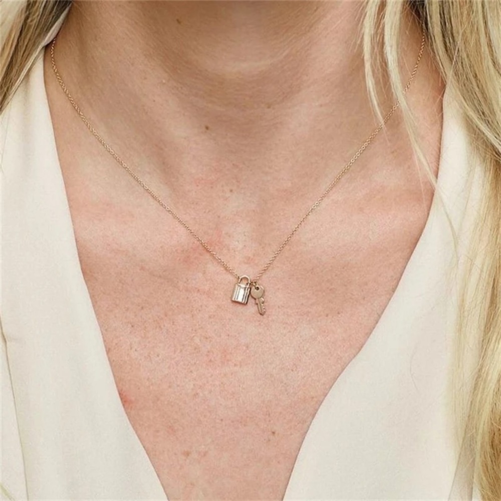 Silver Mini Key Padlock Clavicle Necklace